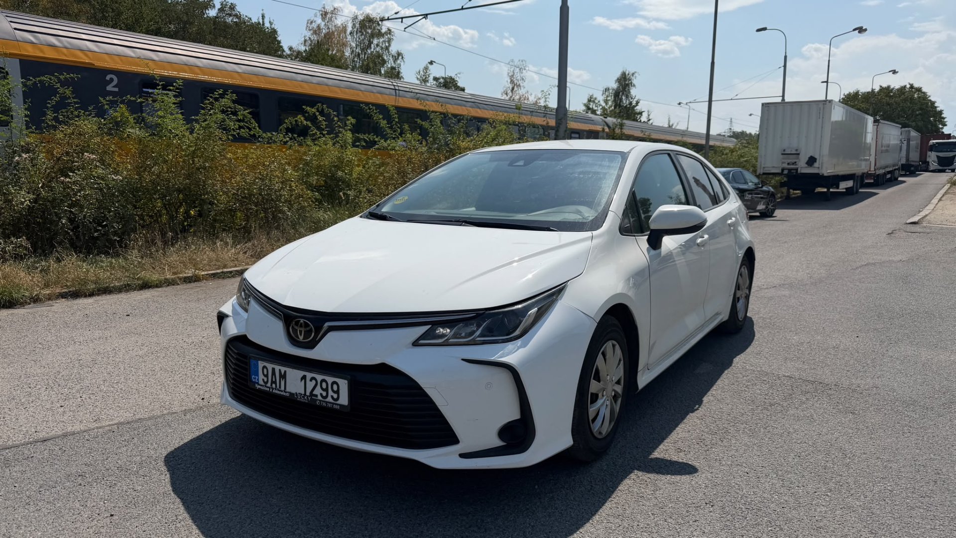 TOYOTA COROLLA